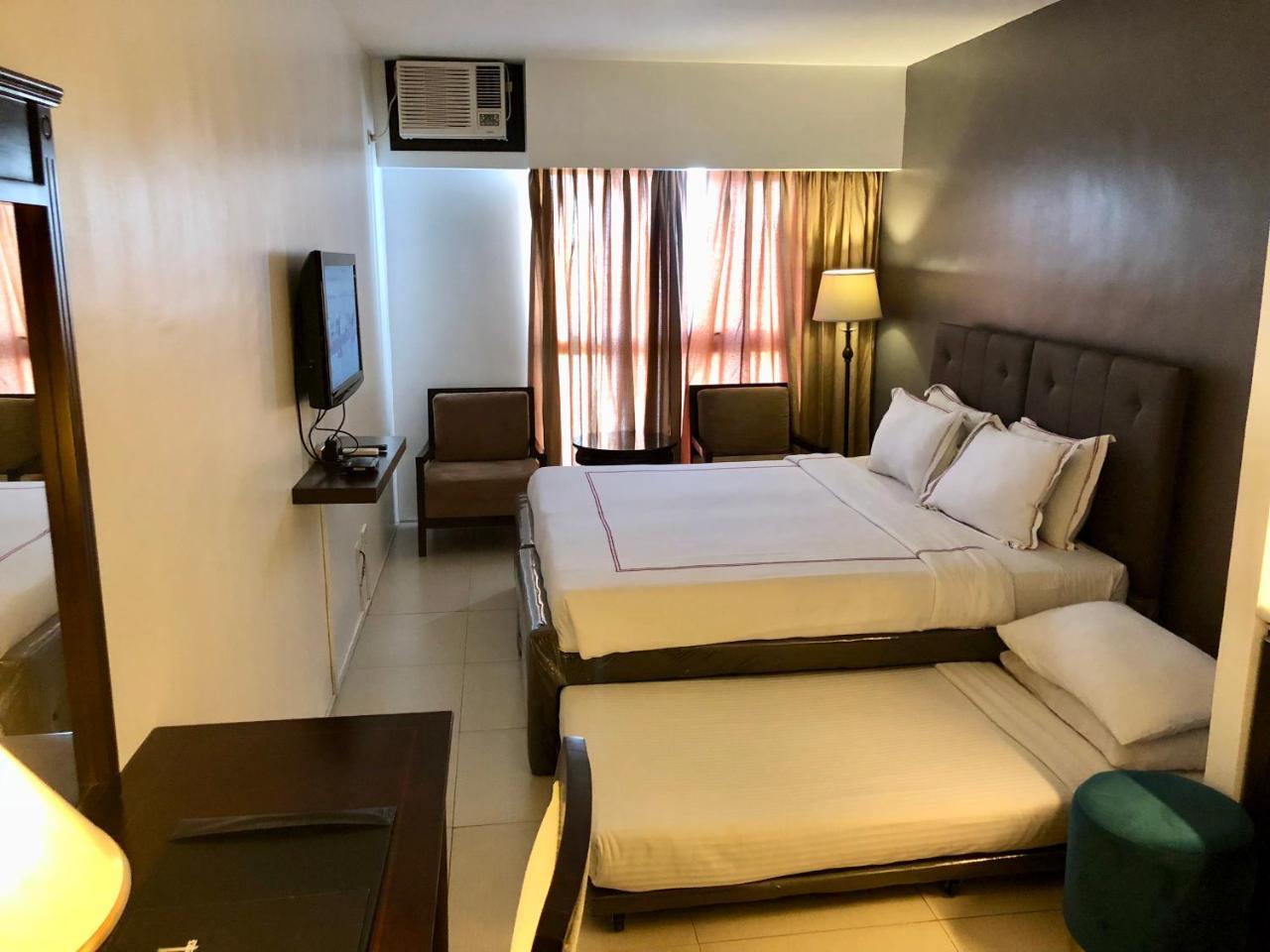 Millenia Suites Pasig City Exterior photo